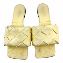 Load image into Gallery viewer, BOTTEGA VENETA Lido Leather Slide | 9
