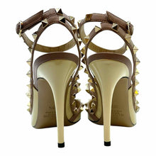 Load image into Gallery viewer, VALENTINO Rockstud Patent Leather Pumps | 8
