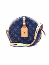 Load image into Gallery viewer, LOUIS VUITTON Baite Chaepeau Souple Brown Coated canvas Monogram Handbag

