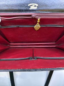 GUCCI Black Leather Solid Handbag