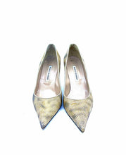 Load image into Gallery viewer, MANOLO BLAHNIK Size 10.5 Beige Lizard Solid Pumps
