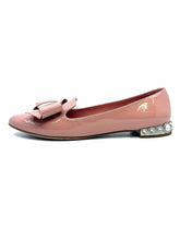 Load image into Gallery viewer, MIU MIU Size 7.5 Pink Patent Leather Flats
