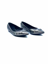 Load image into Gallery viewer, BURBERRY Size 6.5 Gunmetal Leather Solid Flats
