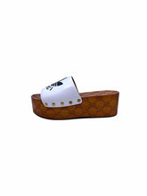 Load image into Gallery viewer, GUCCI Size 9 White, black Slide
