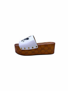 GUCCI Size 9 White, black Slide