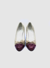 Load image into Gallery viewer, PRADA Size 9 Red, Beige Canvas Crocodile Solid Pumps
