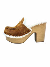 Load image into Gallery viewer, CHLOE Size 7 Caramel Suede Clogs
