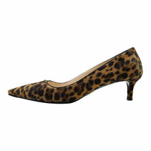 Load image into Gallery viewer, PRADA Pumps | 8
