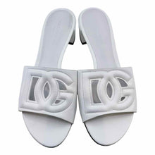 Load image into Gallery viewer, DOLCE &amp; GABBANA Leather Sandals | 8.5
