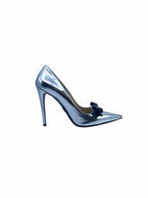 Load image into Gallery viewer, PRADA Size 8.5 Silver Leather Pumps
