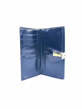 Load image into Gallery viewer, GUCCI Black Patent Leather Wallet
