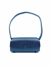 Load image into Gallery viewer, LOUIS VUITTON Black Leather Epi Shoulder Bag
