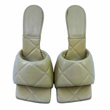 Load image into Gallery viewer, BOTTEGA VENETA Leather Sandals | 7
