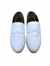 Load image into Gallery viewer, HERMES Size 9 White Leather Loafers
