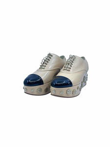 CHANEL Size 7.5 Beige, Black Patent Leather Oxfords