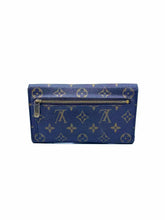 Load image into Gallery viewer, LOUIS VUITTON Eugenie Brown Coated canvas Monogram Wallet

