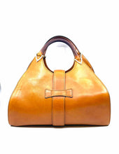 Load image into Gallery viewer, GUCCI Camel Leather Solid Handbag
