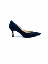 Load image into Gallery viewer, MANOLO BLAHNIK Size 5 Black Satin Solid Pumps
