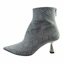 Load image into Gallery viewer, JIMMY CHOO Ankle Boot | 6.5
