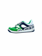 Load image into Gallery viewer, GUCCI Size 5 Black, Green, White Sneakers
