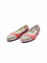 Load image into Gallery viewer, JIMMY CHOO Size 8.5 Coral Flats
