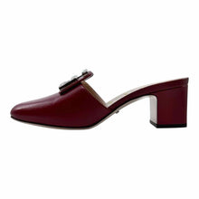 Load image into Gallery viewer, GUCCI Madelyn Mules | 8.5

