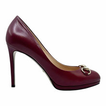 Load image into Gallery viewer, GUCCI Size 9 Red Leather Pumps

