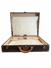Load image into Gallery viewer, LOUIS VUITTON Brown Suitcase
