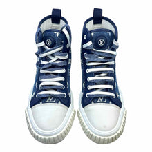 Load image into Gallery viewer, LOUIS VUITTON Size 8 Blue, white Denim Monogram Sneakers
