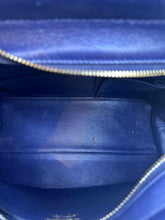 Load image into Gallery viewer, SALVATORE FERRAGAMO Black Leather Handbag
