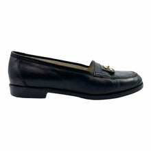 Load image into Gallery viewer, CHANEL Leather Flats | 5
