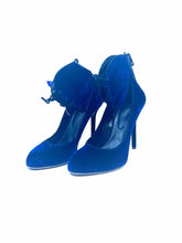 Load image into Gallery viewer, SERGIO ROSSI Size 9 Navy Velvet Pumps
