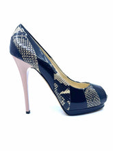 Load image into Gallery viewer, GIUSEPPE ZANOTTI Size 9 Black &amp; Beige Patent Leather Pumps

