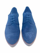 Load image into Gallery viewer, THE OFFICE OF ANGELA SCOTT Size 9 Navy Suede Oxfords
