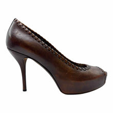 Load image into Gallery viewer, GUCCI Leather Pumps | 6.5
