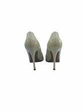 Load image into Gallery viewer, MIU MIU Size 6 Cream Patent Leather Pumps

