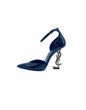 Load image into Gallery viewer, SAINT LAURENT Size 8 Black Patent Leather Pumps
