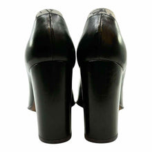 Load image into Gallery viewer, LOUIS VUITTON Canvas Leather Pumps | 7
