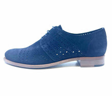 Load image into Gallery viewer, THE OFFICE OF ANGELA SCOTT Size 9 Navy Suede Oxfords
