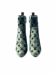 LOUIS VUITTON Size 8 Black & Green Velvet Ankle Boot