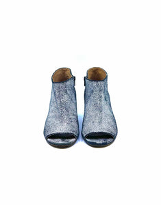 MAISON MARGIELA Size 7.5 WHITE & BLACK Leather Ankle Boot