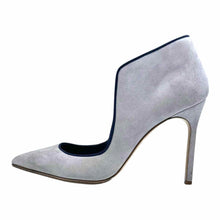 Load image into Gallery viewer, MANOLO BLAHNIK Size 9 Grey Suede Pumps
