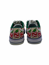 Load image into Gallery viewer, GUCCI Sneakers Size 5
