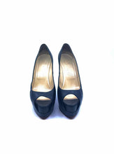 Load image into Gallery viewer, CHRISTIAN LOUBOUTIN Size 10 Black Leather Solid Pumps
