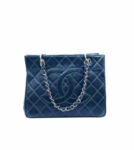 CHANEL Black Leather Quilted Handbag