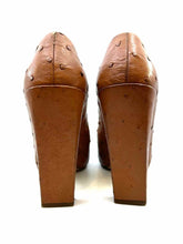 Load image into Gallery viewer, CHRISTIAN DIOR Size 6.5 Brown Ostrich Pumps
