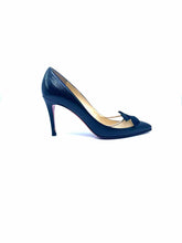 Load image into Gallery viewer, CHRISTIAN LOUBOUTIN Size 9 Black Leather Pumps
