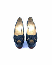 Load image into Gallery viewer, CHRISTIAN LOUBOUTIN Size 6.5 Black Leather Metallic Solid Pumps

