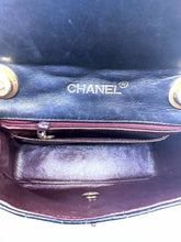 Load image into Gallery viewer, CHANEL Black Leather Quilted Handbag
