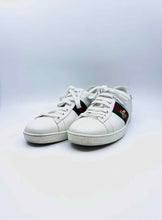 Load image into Gallery viewer, GUCCI Size 10 White Leather Sneakers
